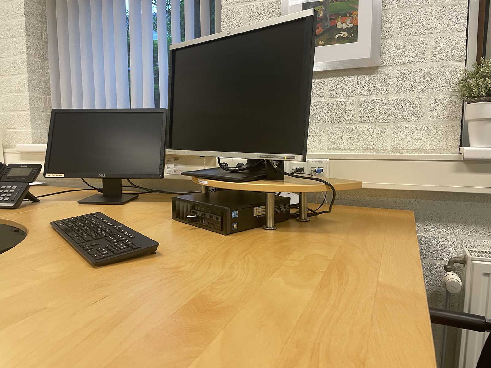 Mw. J. Bakers & Mw. N.T.M. Verhaegen